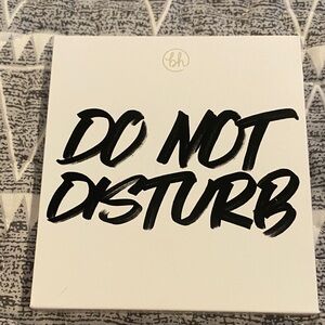 BH Cosmetics Do Not Disturb 9 Color Shadow Palette NIP